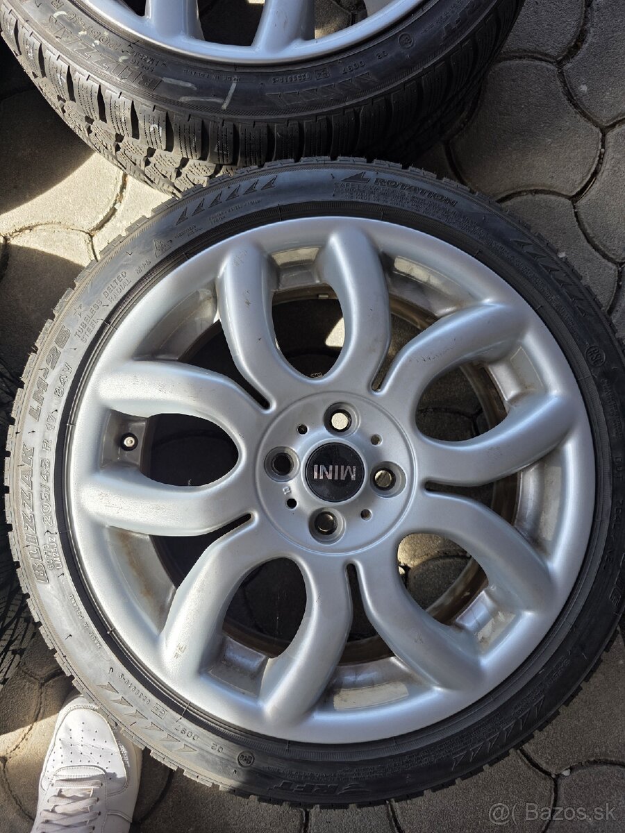 Disky MINI r17 na zimných runflat Bridgestone - 3