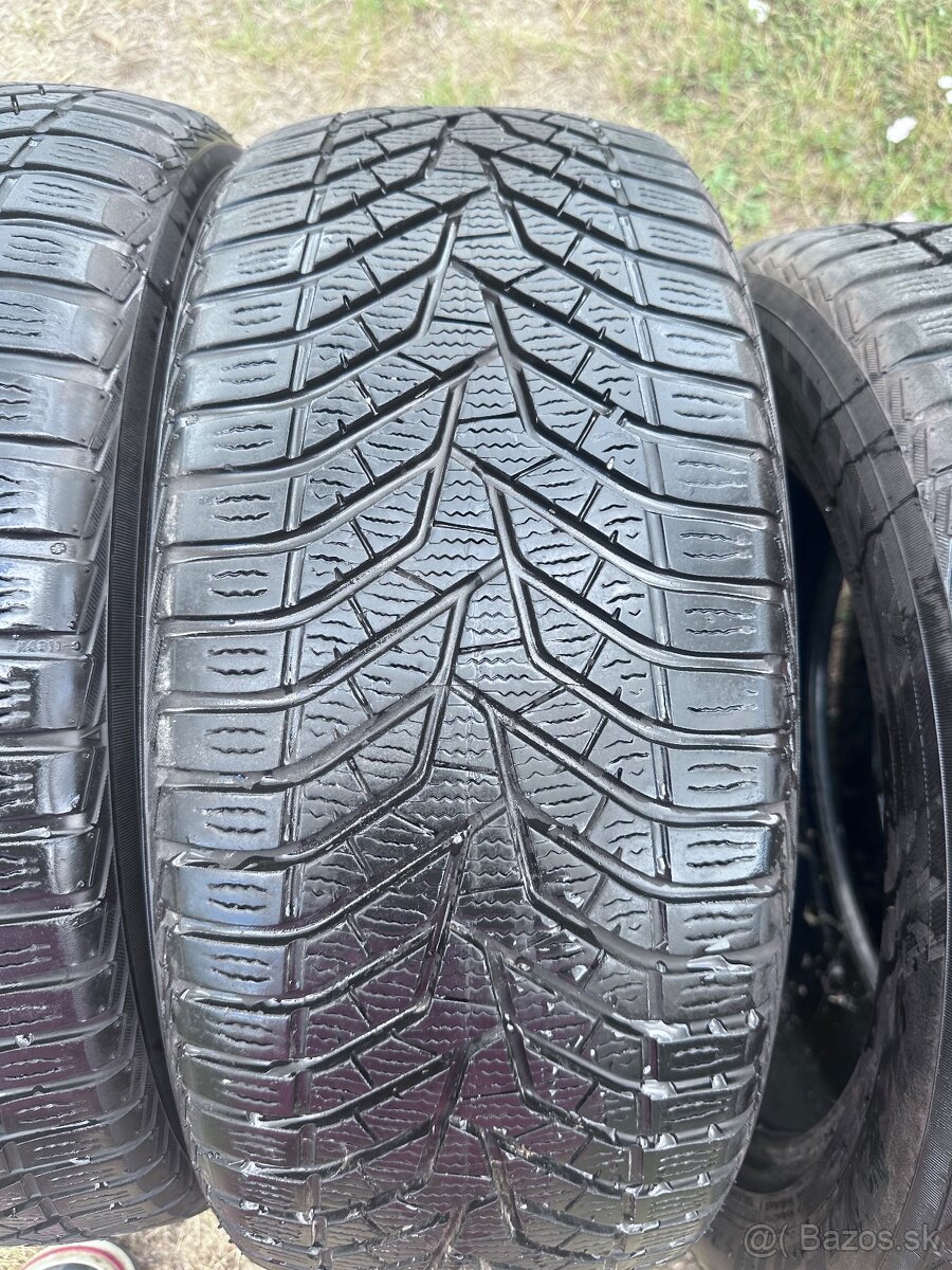 Zimne pneu 215/55R16 - 3