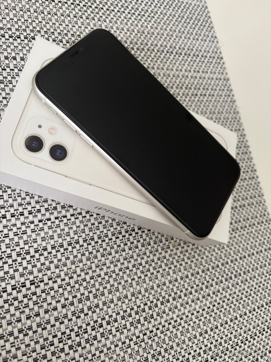 Predám IPhone 11 - 3