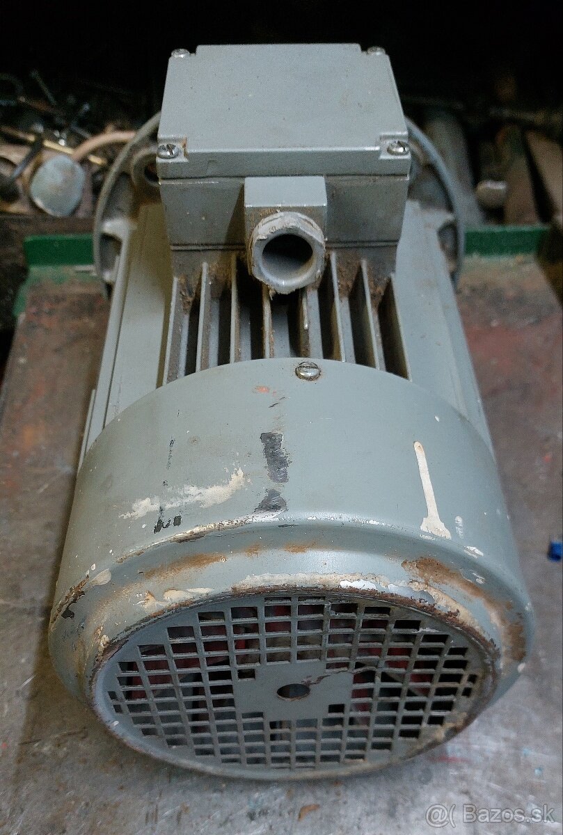 Motor 1,1kW 930ot/min - 3