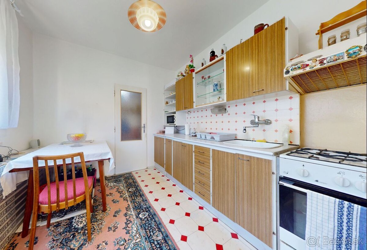 Ponúkame Vám na predaj 4 izbový rodinný dom v obci Trnávka, - 3