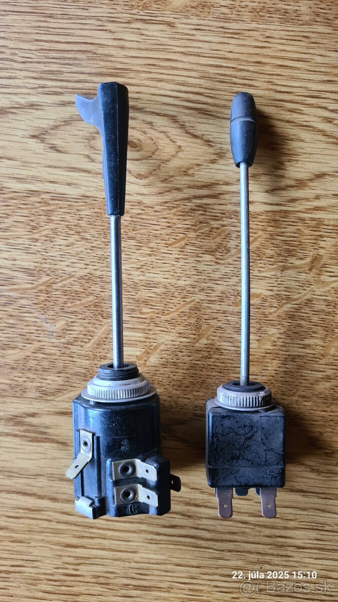 Prepínač smeroviek Škoda MB 1000, LIAZ MTS, Tatra - 3