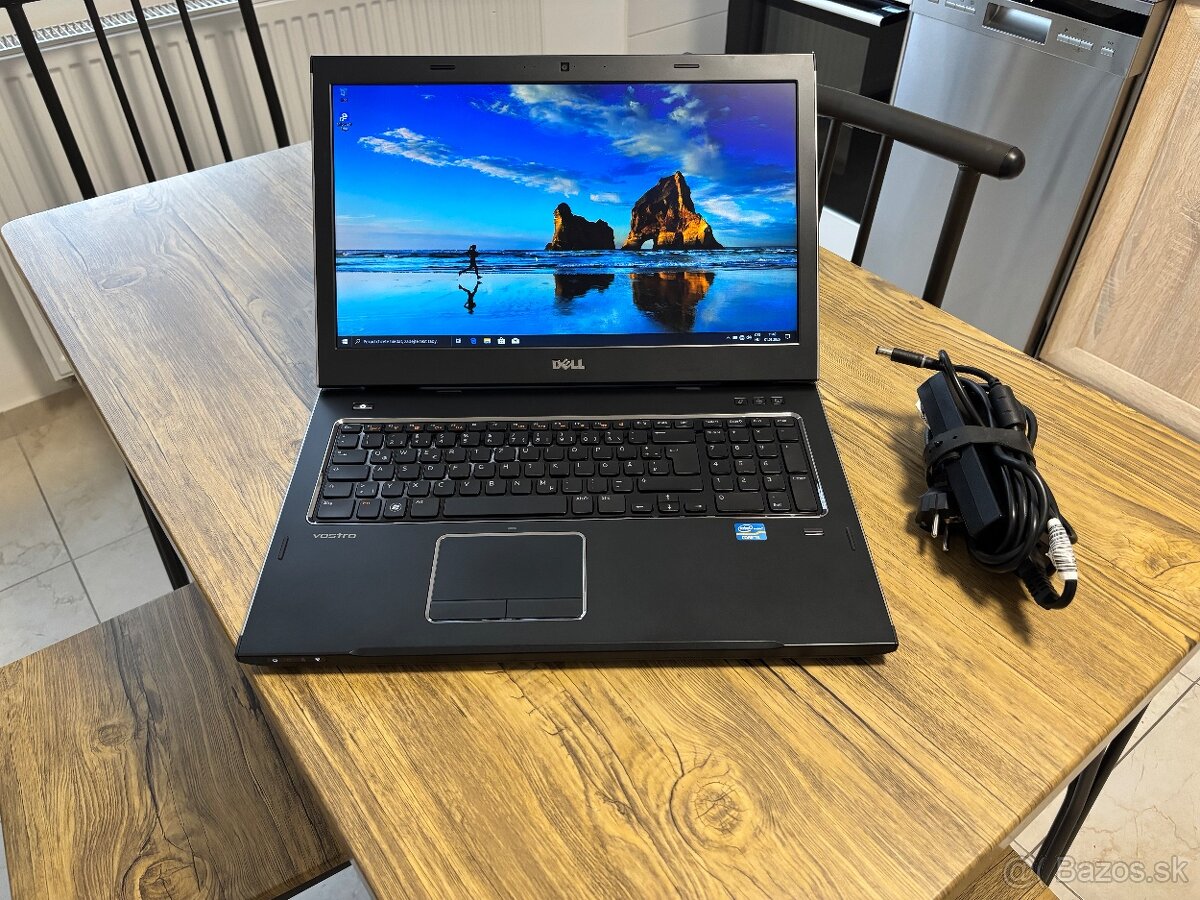 17.3"/Dell/Notebook/i3/8GB RAM DDR3/500GB HDD/Intel HD 2GB/ - 3