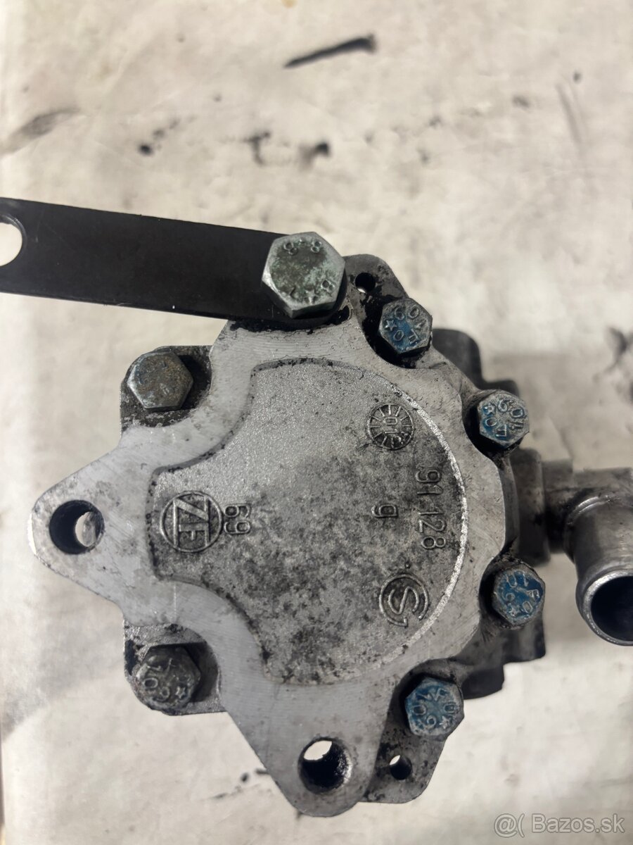 Servo čerpadlo 2,5tdi - 3