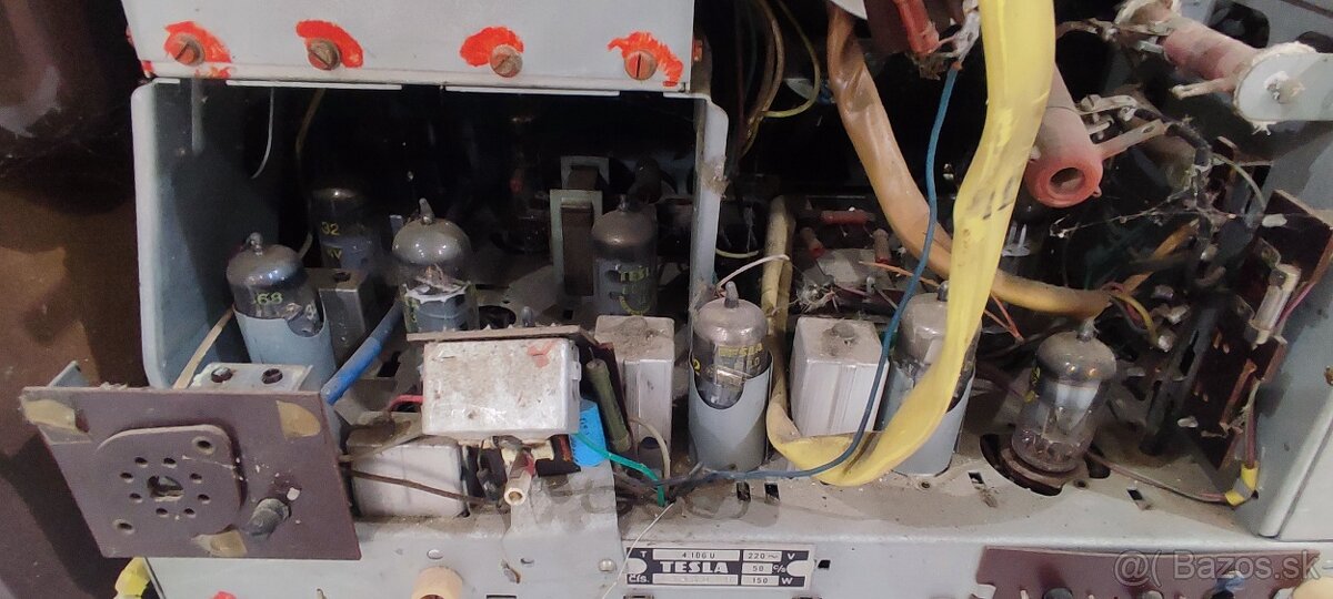 Retro televízor Tesla - 3