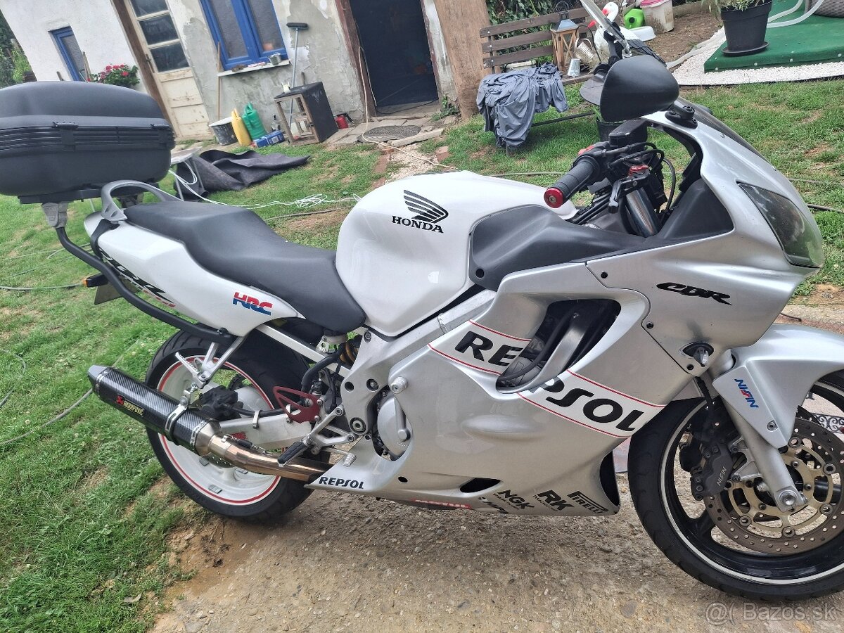 Cbr 600f i4 - 3
