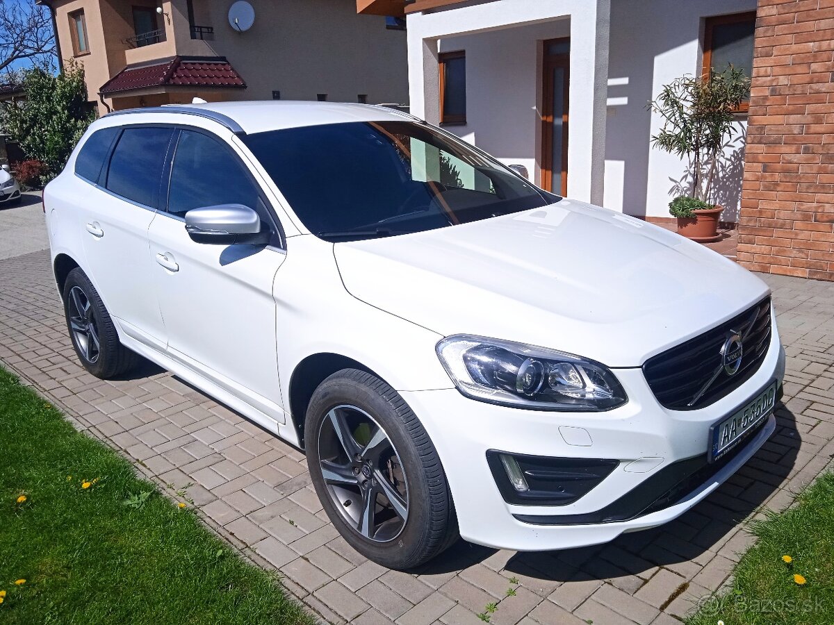 Predám Volvo XC60 R-design - 3