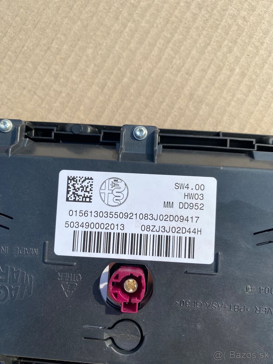 Alfa Romeo Giulia displej - 3