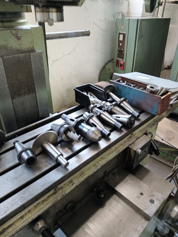 Frezka nastrojarska typ FNK25A, TOS - 3