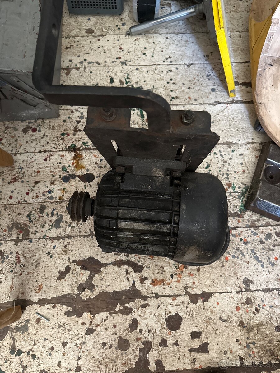 Sústruh na dokončenie - 3