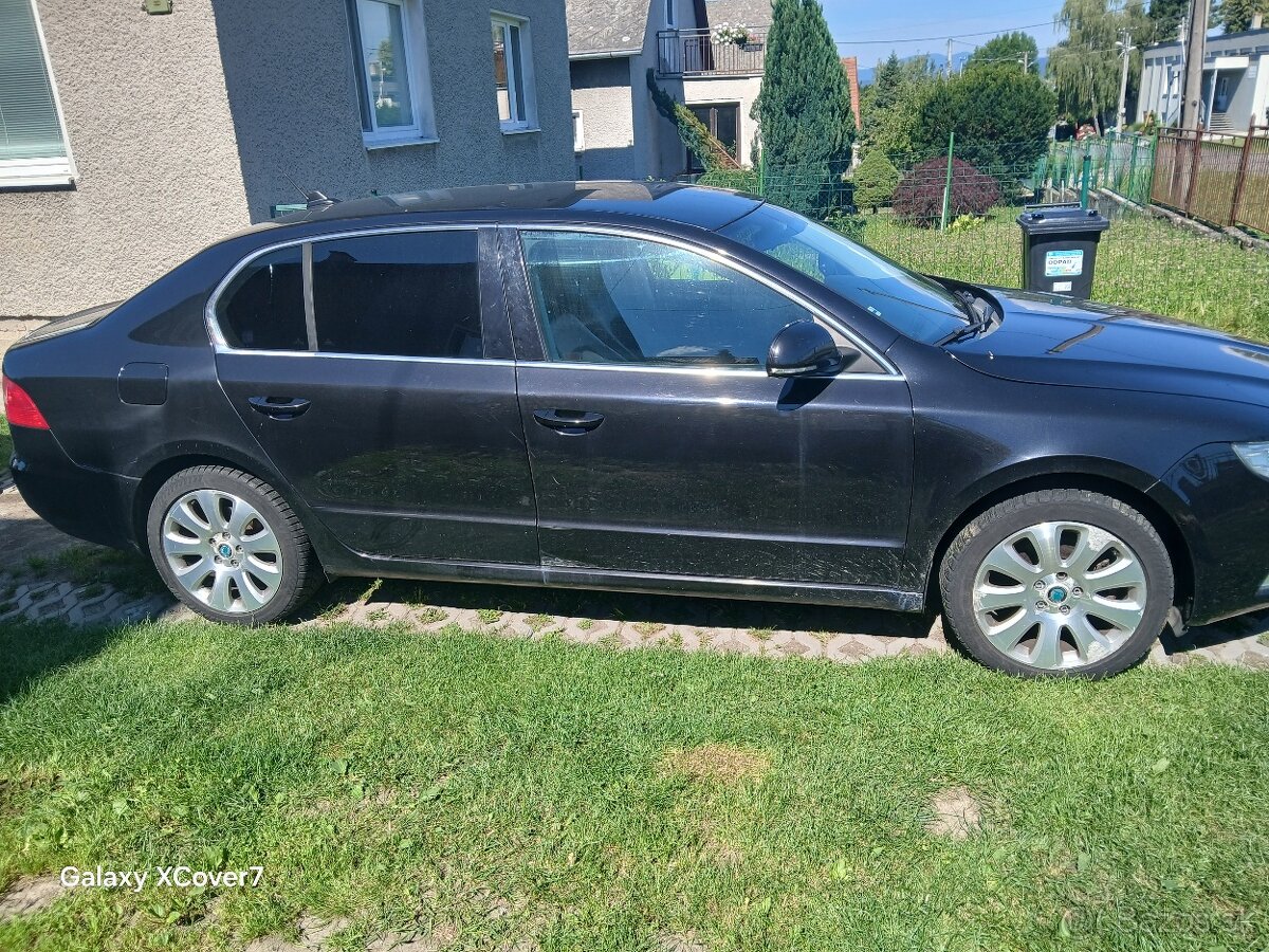 Rozpredam superb 2 dsg 2.0tdi - 3