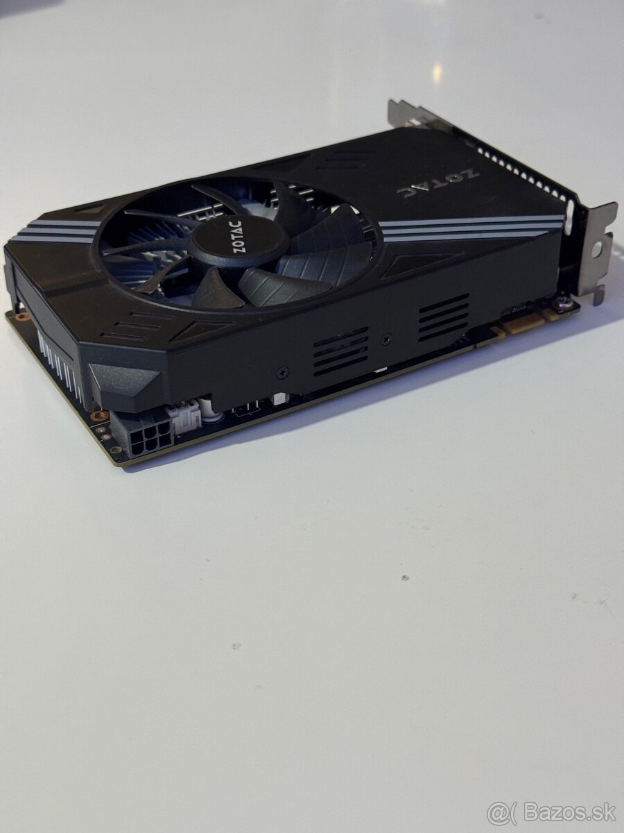 Zotac GeForce GTX 950 - 2GB - 3