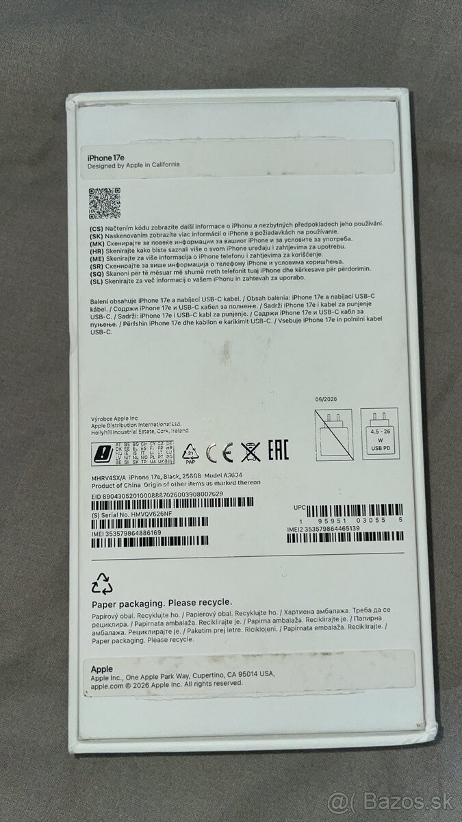 New iPhone 17e 256 GB - 3