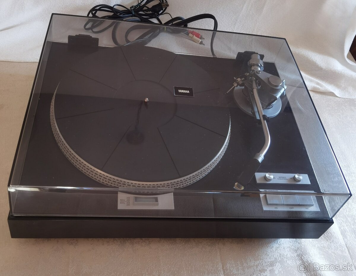 Gramofón Yamaha YP-D7 - 3