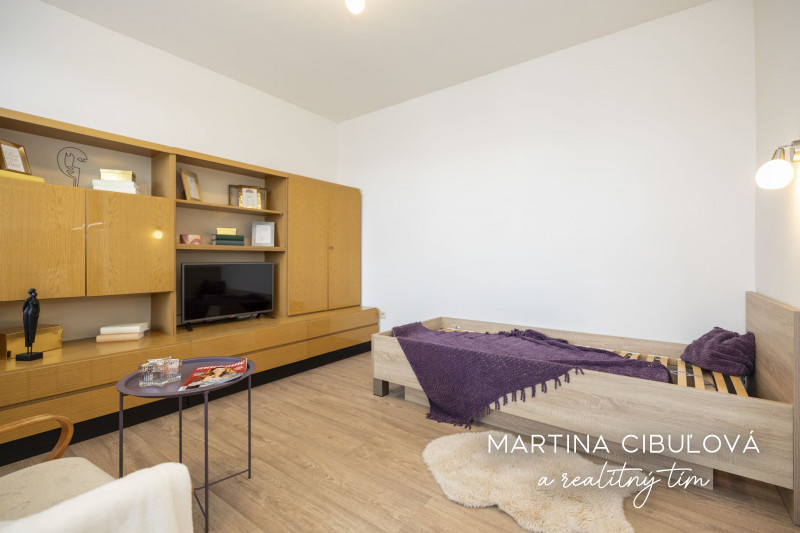 1 izbový zrekonštruovaný byt na Šalgotarjánskej ulici je na - 3