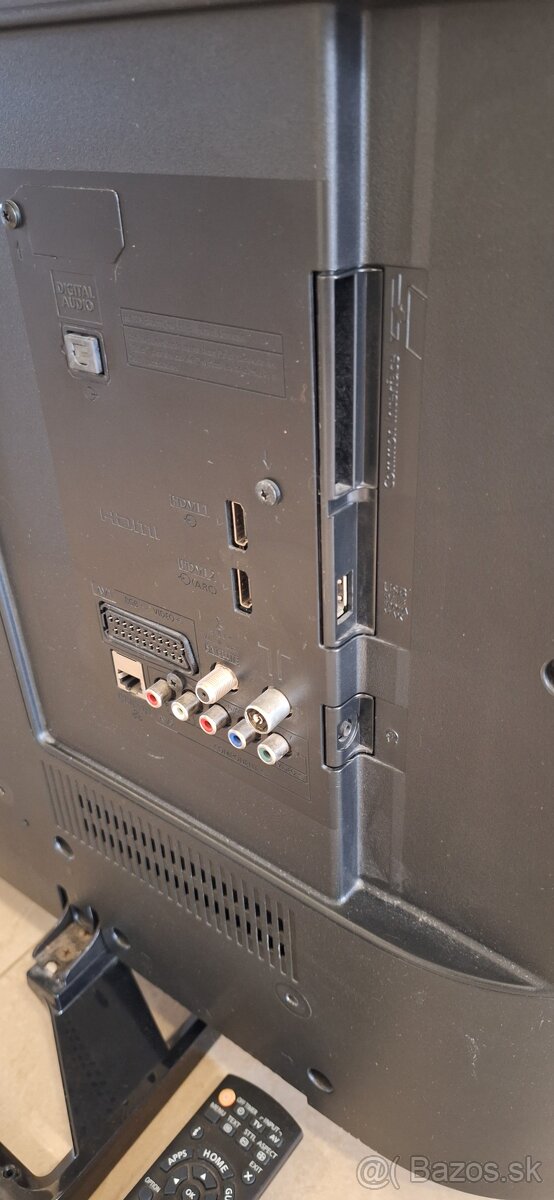 LCD televízor Panasonic 107 cm (42") - 3