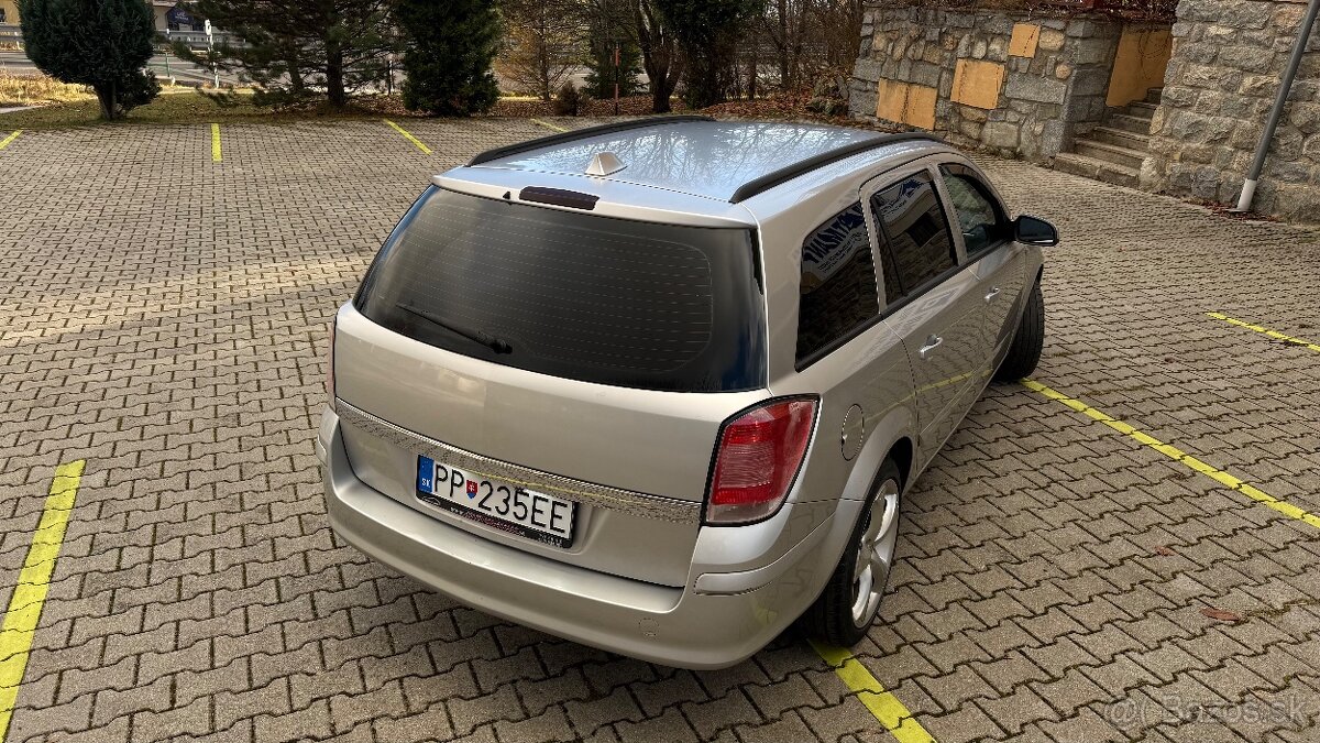 Opel Astra H Combi - 3