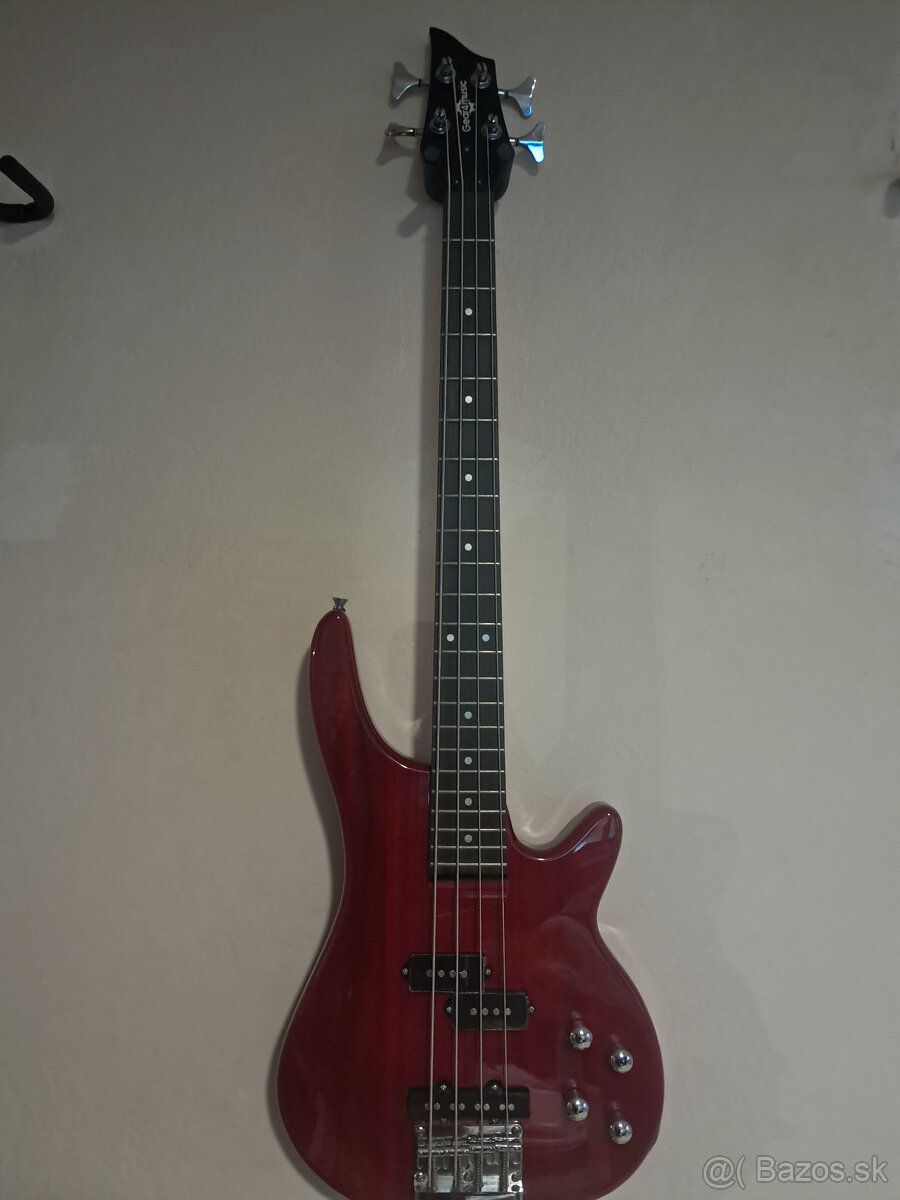 basgitara s kratkou menzurou - 3