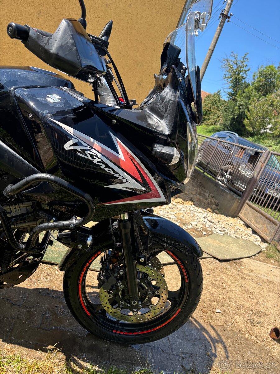 Suzuki V-Strom DL 650 - 3