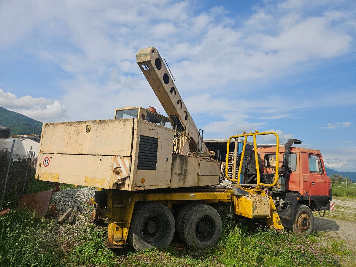 Uds 114 - 3