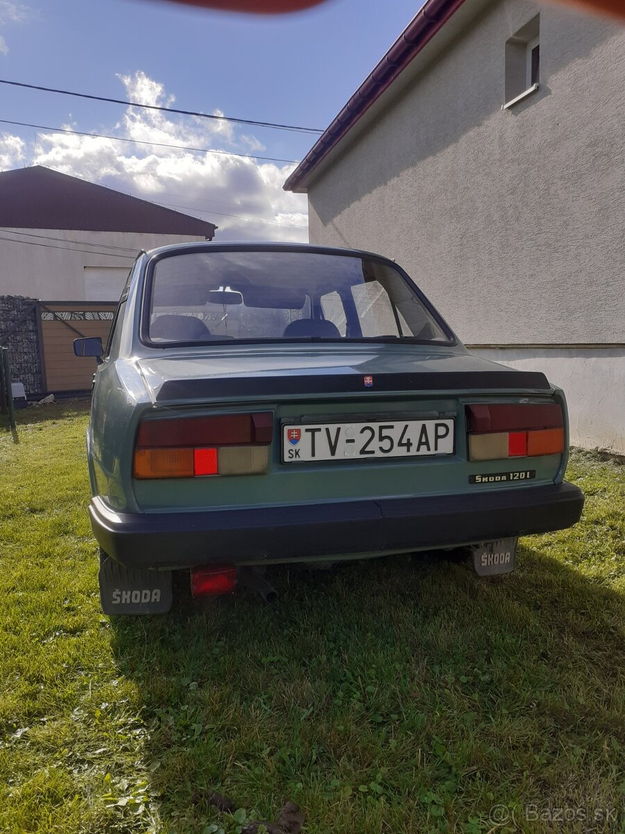 Škoda 120L - 3