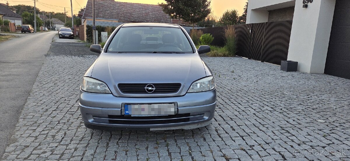 Opel astra - 3