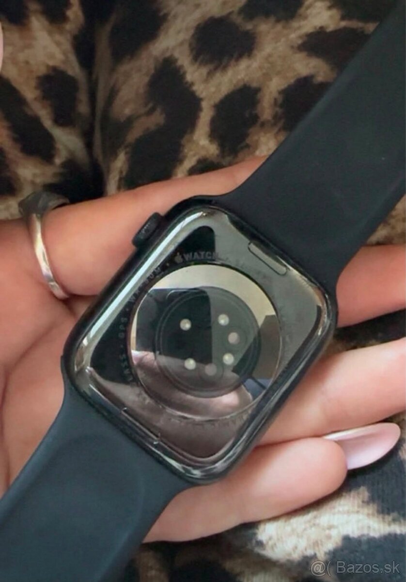 Apple Watch Series 7 GPS 45MM - 3