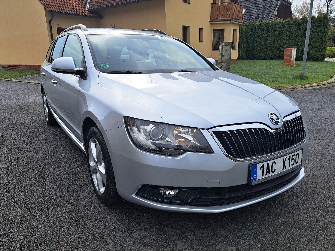 ŠKODA SUPERB II Combi FL 2014 KLIMA, ALU, Nová STK 2028 - 3