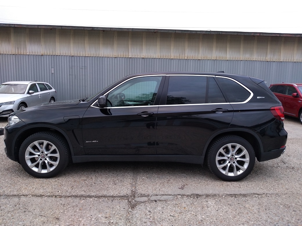 BMW X5 xDrive40e iPerformance 313koní_kúpa v SR_full servis_ - 3