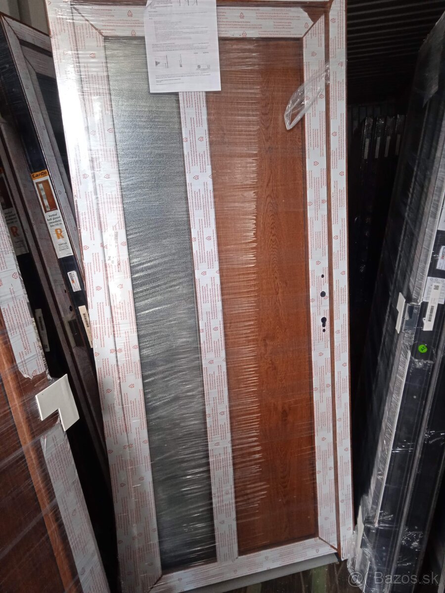 pvc vchodove dvere Vertical - 3