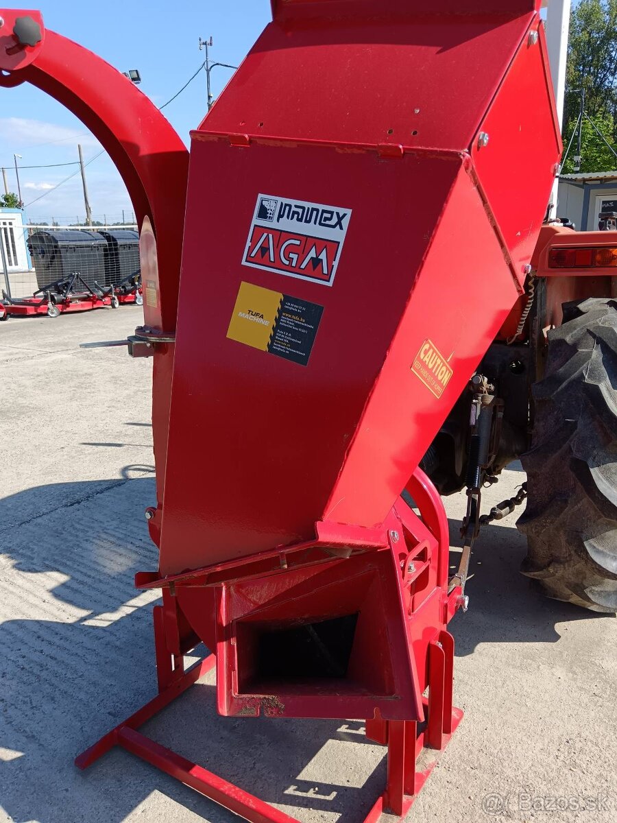 Drvič konárov na traktor - 3