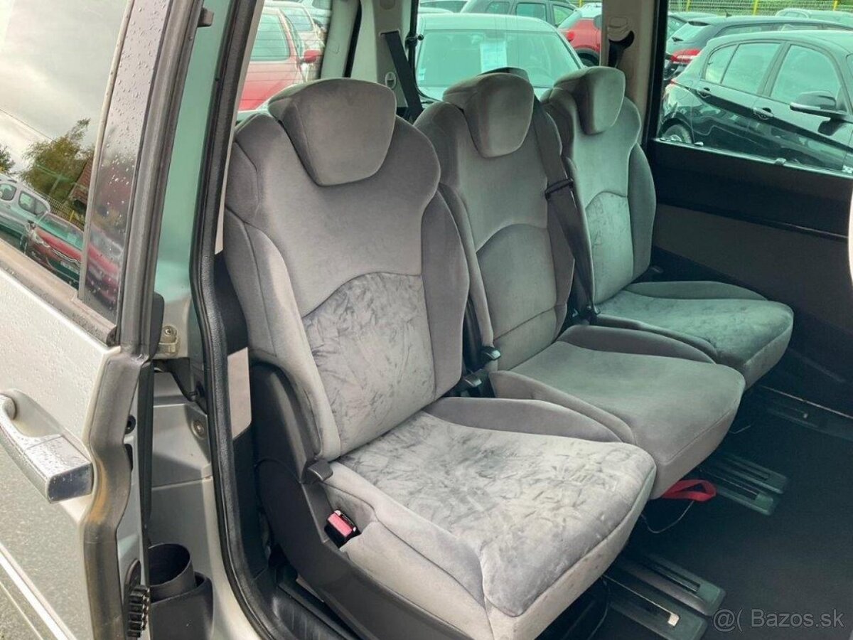 Predám CITROEN C8 2.2 HDi (5 miestne) - 3