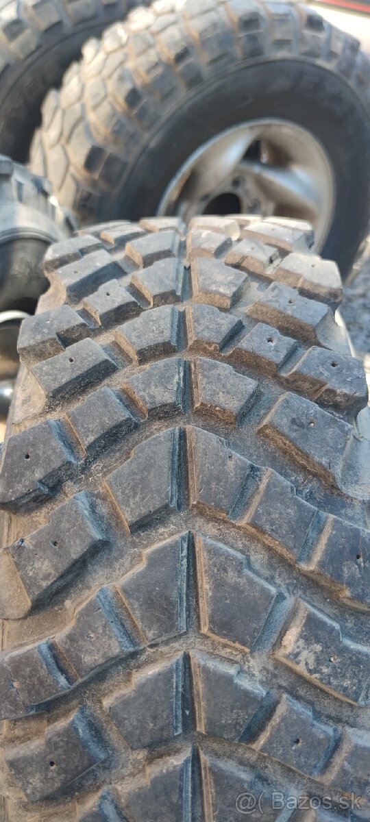235/75 r15 terénne pneu offroad