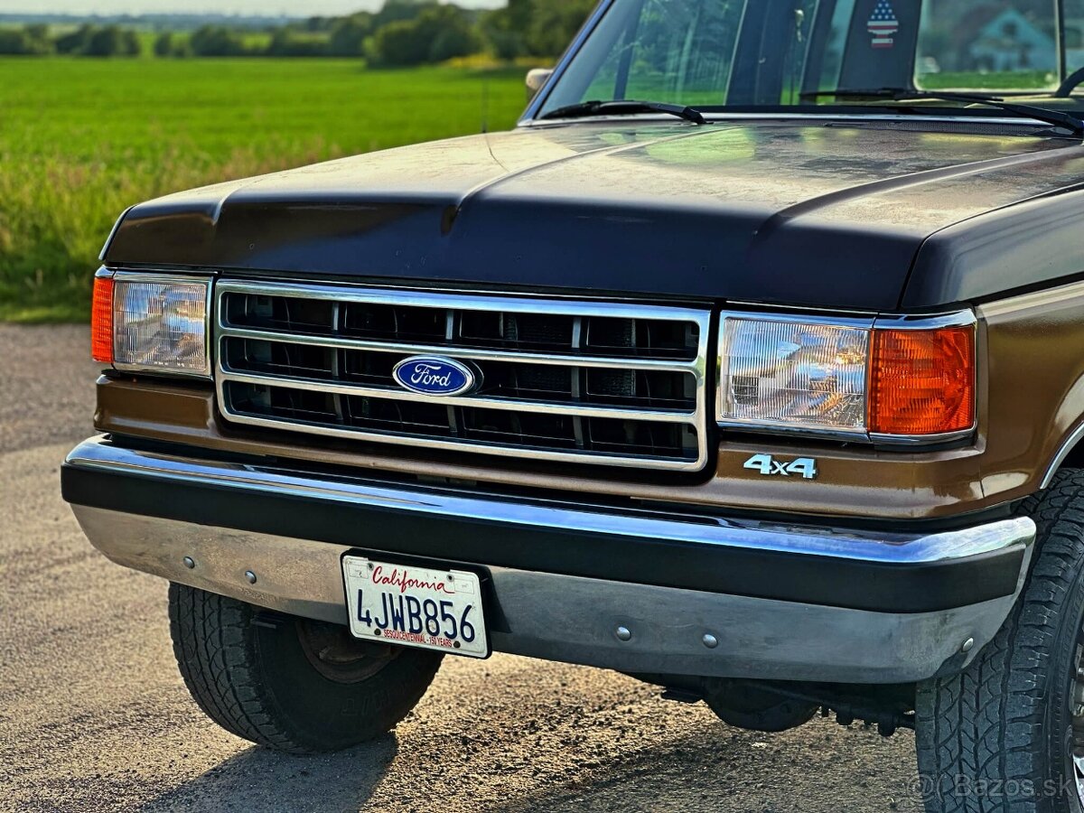 1989 Ford F-250 7.5 V8 XLT | 4x4 | MANUAL | HARDTOP