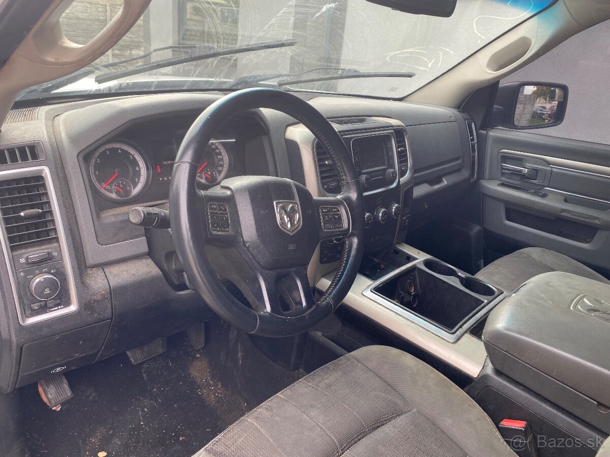 Dodge Ram 5.7 4x4 2014r - startuje i jezdi - dovuz USA - 3