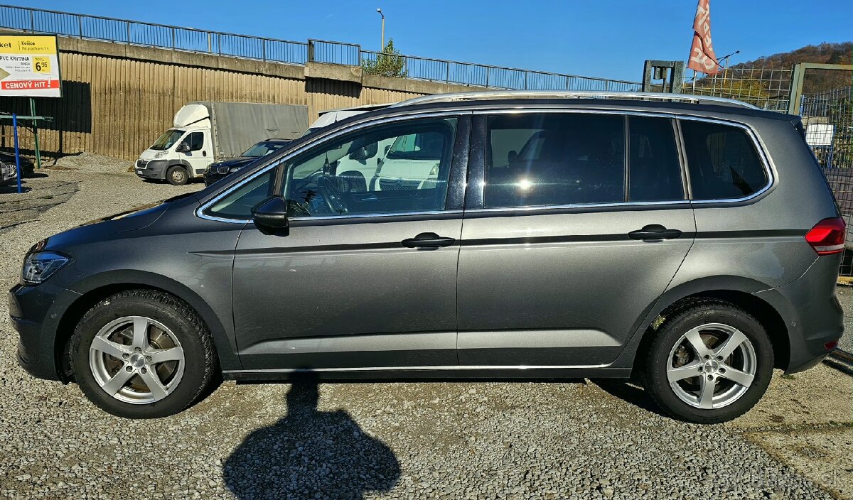 Volkswagen Touran 2.0 TDi Highline DSG - 3