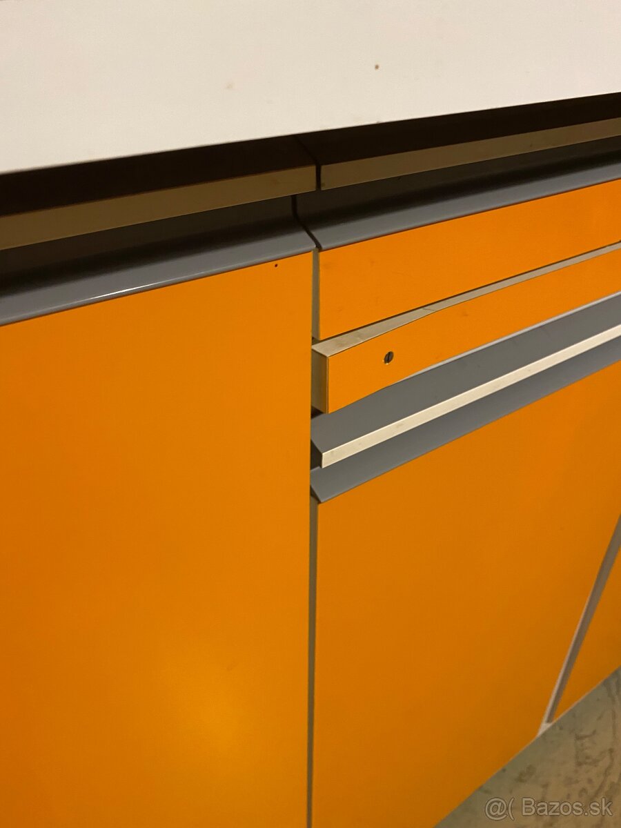 Retro kuchynská linka ASTA - 3