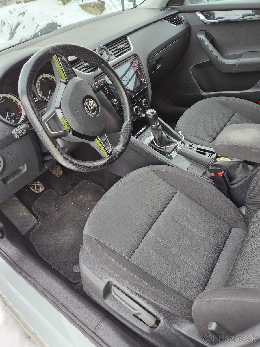 Predám Octavia3 - 3