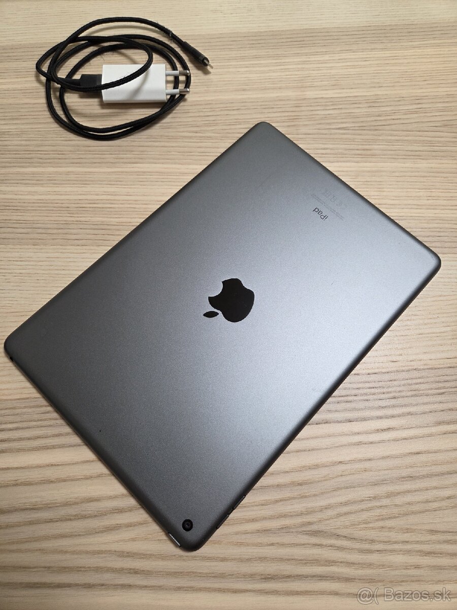 Predam iPad 8 generacie 32gb - 3