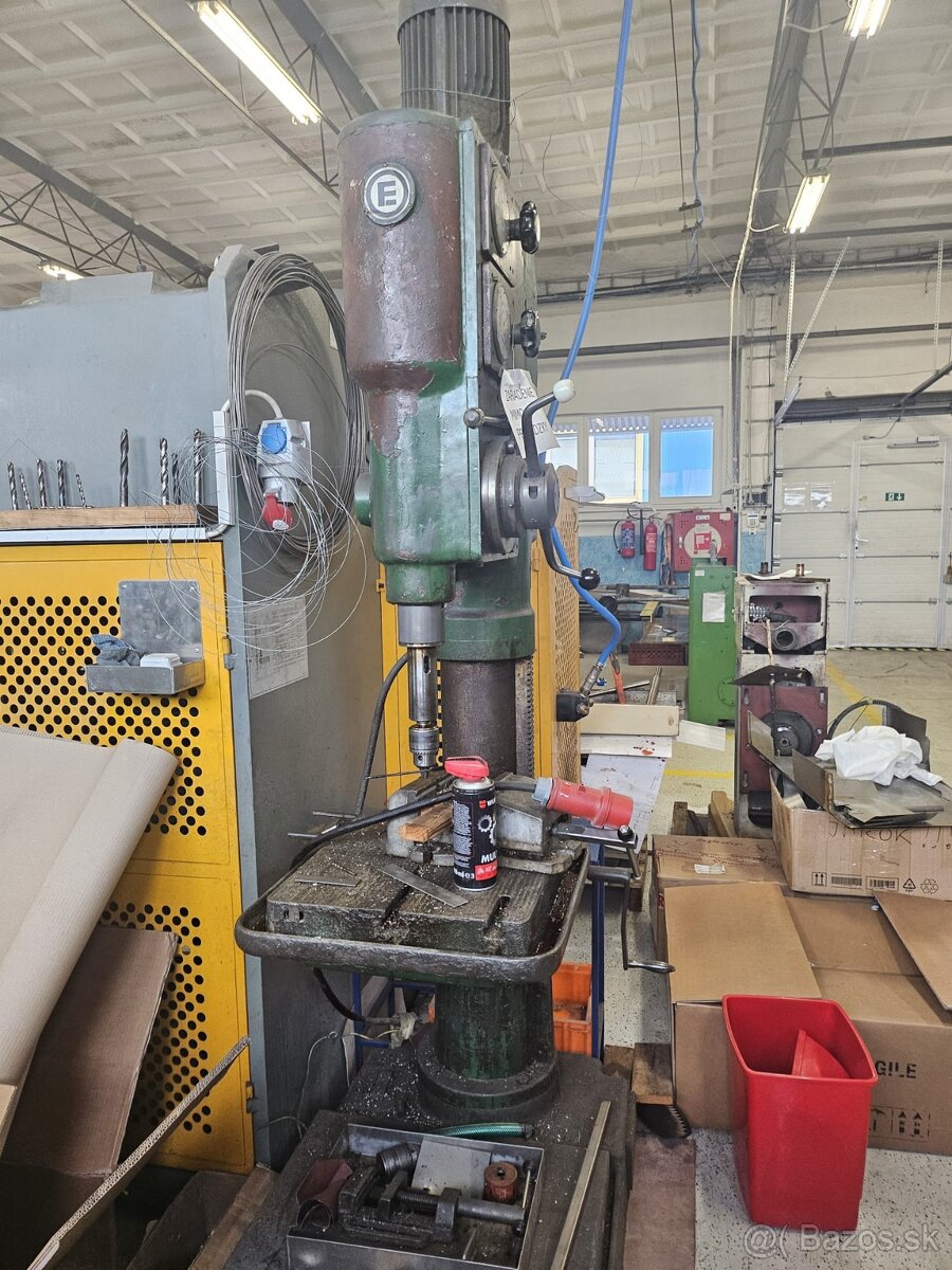 Vŕtačka stojanová - 3