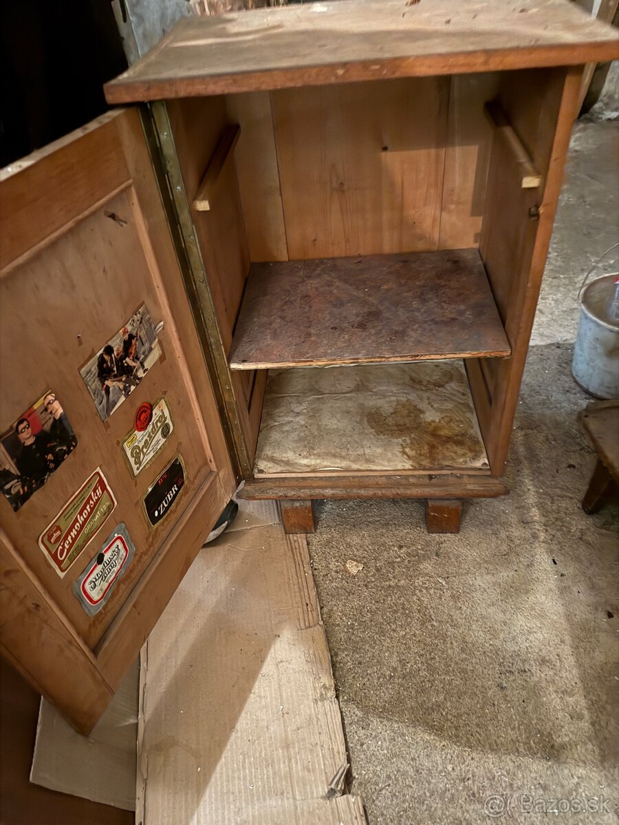 Komoda (skrinka ) - 3