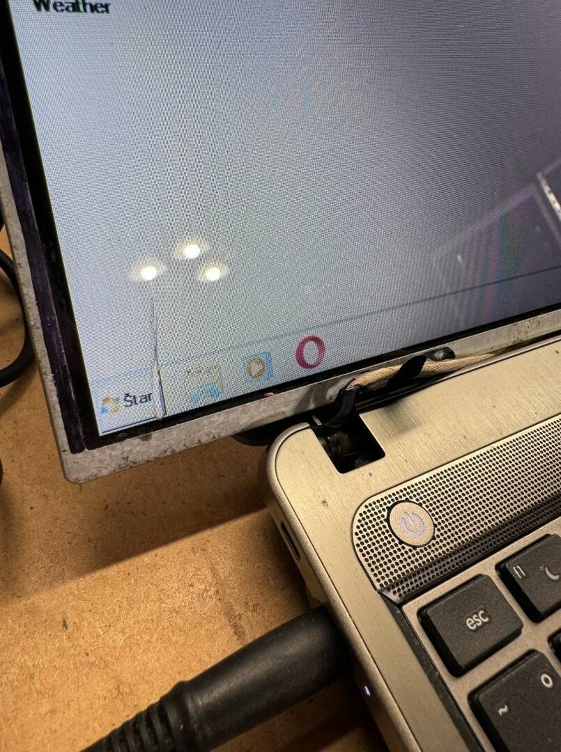 Predám obrazovku do notebooku 15,6" LED display 40pin E - 3