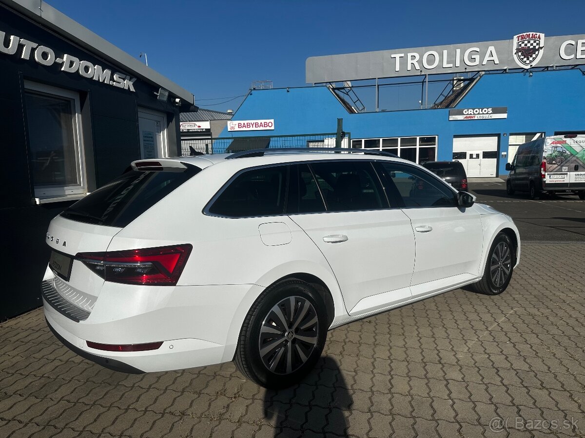 Škoda Superb Combi 2.0 TDI DSG Style - 3