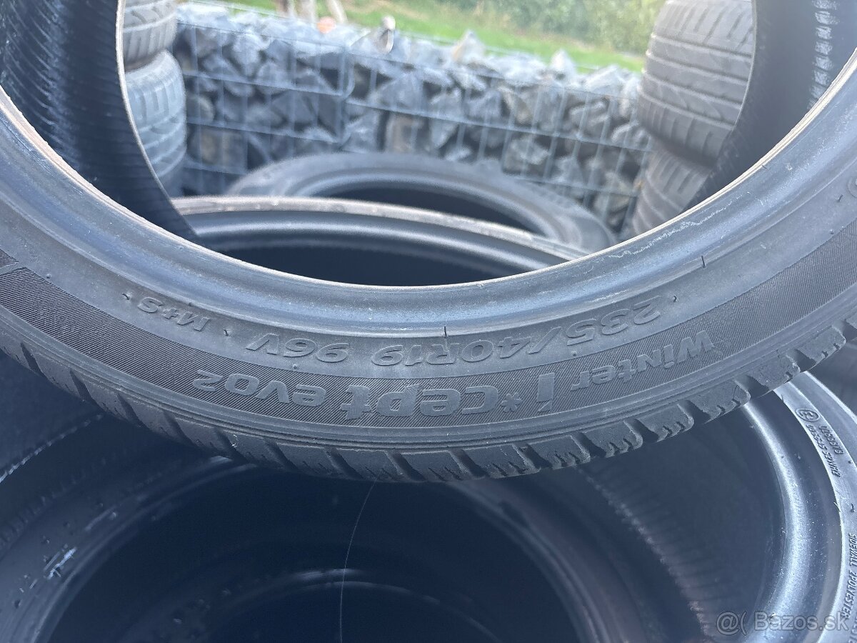Zimne pneu hankook 235/45r19 - 3