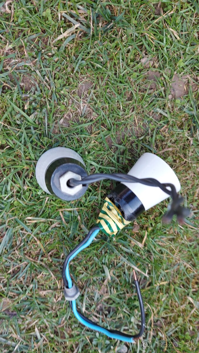 Porcelánové objímky - 3