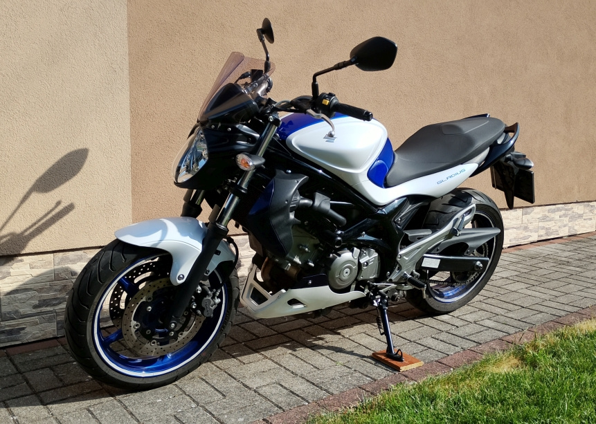Suzuki SFV 650 Gladius - 3