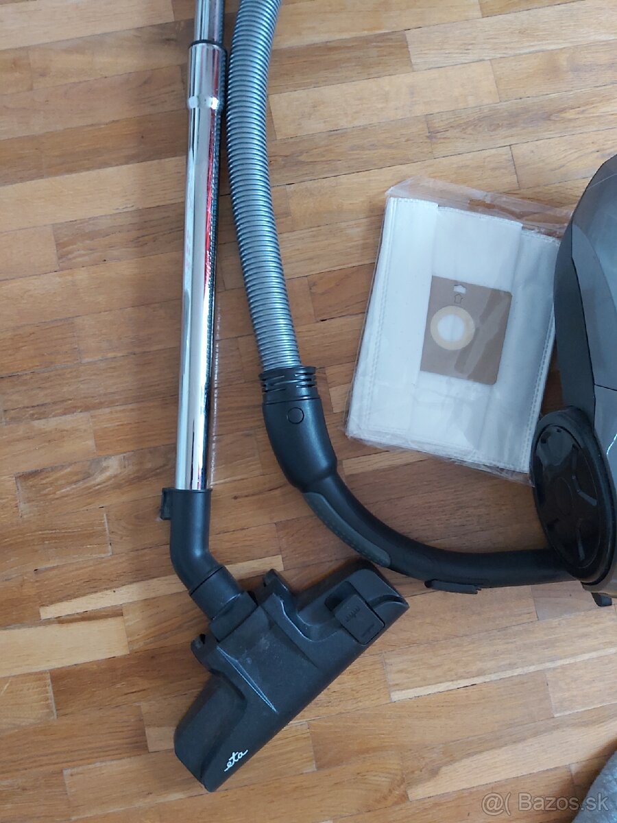 Vysavač eta - 3
