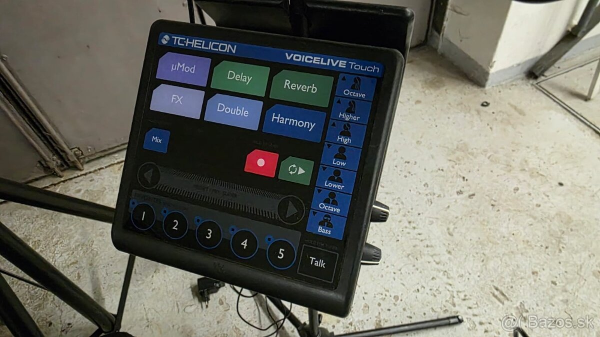 TC - HELICON VOICELIVE Touch - 3