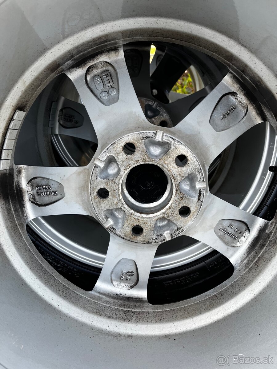 Predám kolesa 205/60 r16 - 3