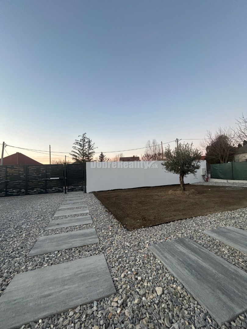 Štýlový rodinný dom z lodných kontajnerov, na predaj. - 3